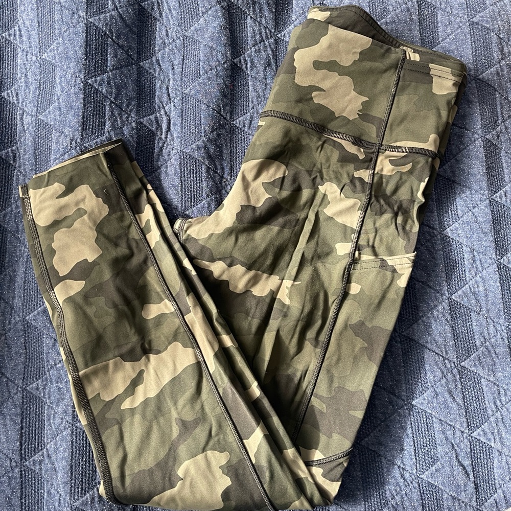 Fast and Free High-Rise Tight Cropped 25”